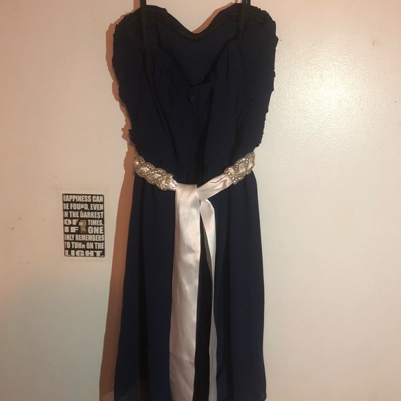 navy blue homecoming/ fancy dress! - Picture 6 of 8